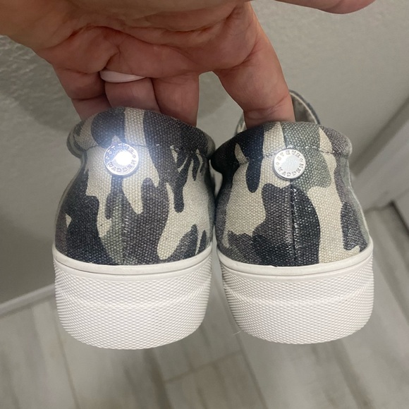 Steve Madden Camouflage Canvas Platform Shoes, Women’s size 9.5 or 9 1/2 - Picture 7 of 8